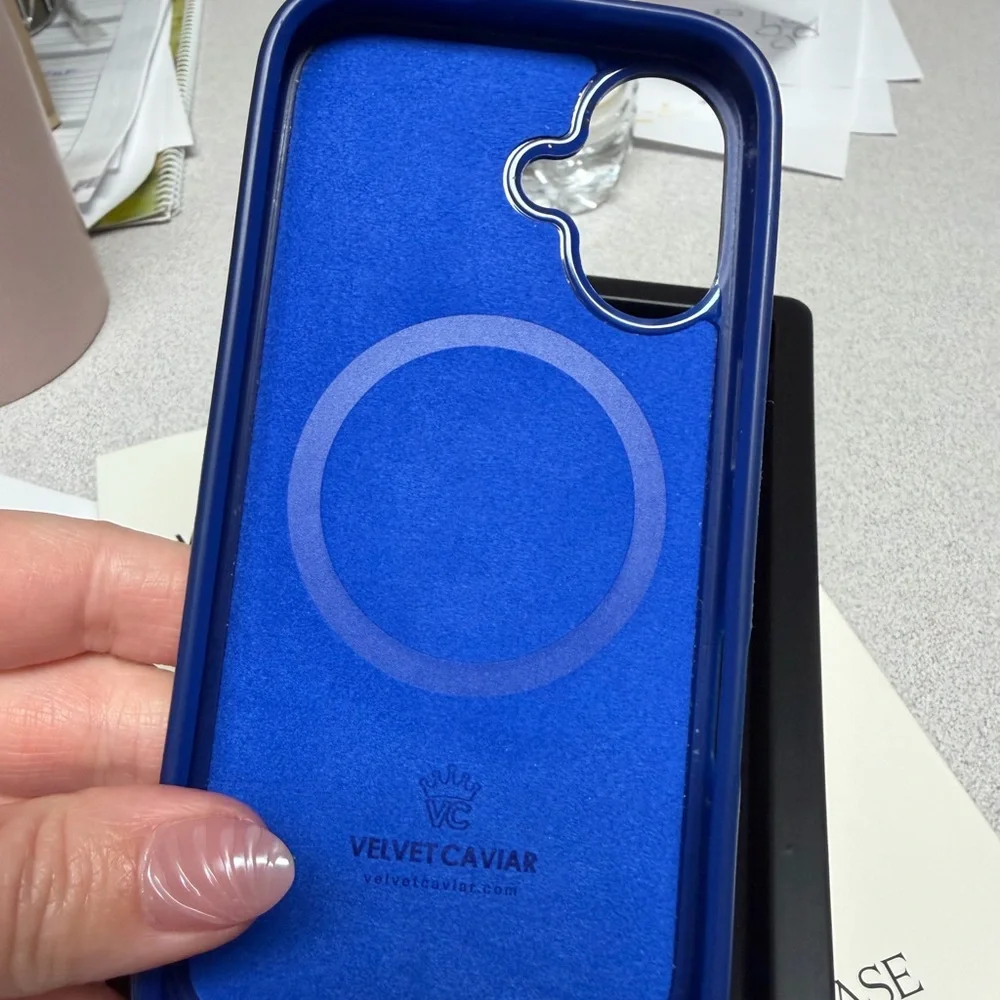 VELVET CAVIAR iPhone 16 like new Santa teddy polka dots blue case MAGSAFE